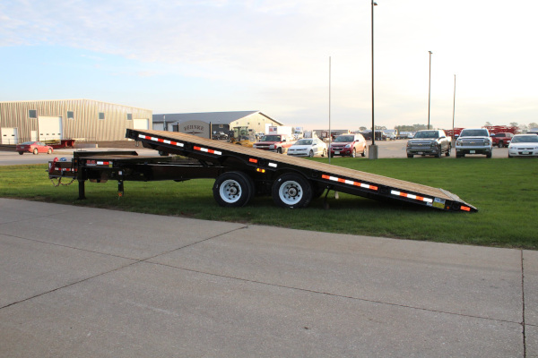 B-B Trailers | Flatbed Tilts | Model Tag-Style Flatbed Tilts for sale at Leonard Truck & Trailer, Inc., Ohio