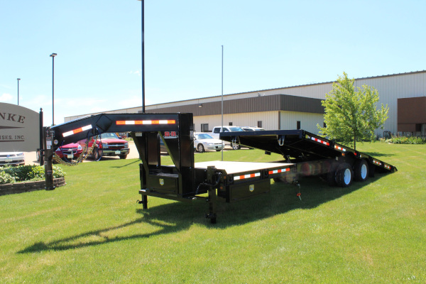 B-B Trailers | Flatbed Tilts (GN or Pintle) | Model 24,000 lb. - 30,000 lb. Flatbed Tilts for sale at Leonard Truck & Trailer, Inc., Ohio