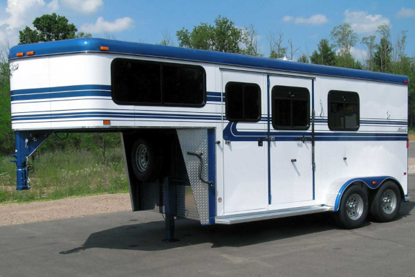 Hawk Trailers | Gooseneck | Model Model 120: 2 Horse Gooseneck Slant with Dress for sale at Leonard Truck & Trailer, Inc., Ohio