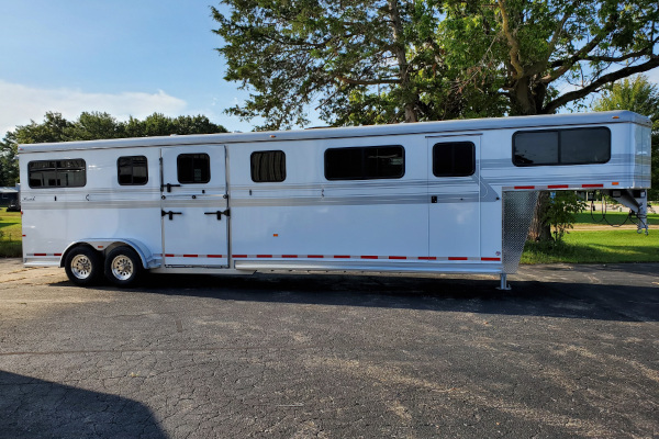 Hawk Trailers | Gooseneck | Model Model 136: 4 Horse Gooseneck Head to Head Classic for sale at Leonard Truck & Trailer, Inc., Ohio