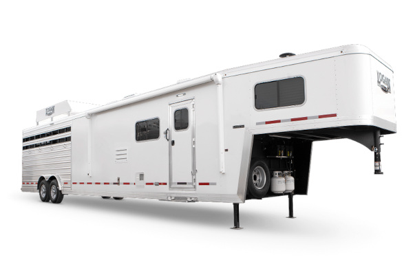 Logan Coach | Standard Living Quarter Packages | Model LIMITED for sale at Leonard Truck & Trailer, Inc., Ohio